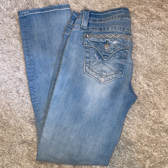 Miss Me Denim - Miss Me Signature Crop Distressed Light Wash Low-Rise Size 29